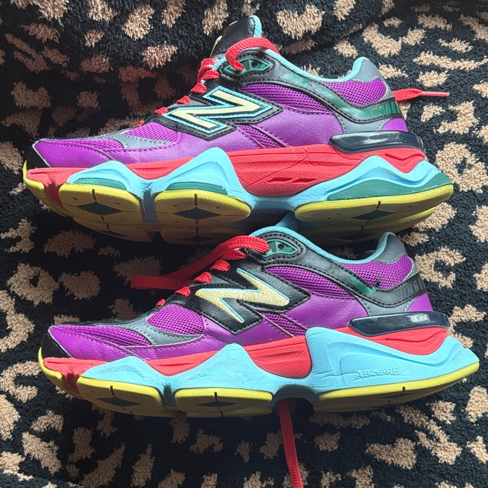 New Balance woman’s Purple and Red Sneakers - Picture 3 of 7